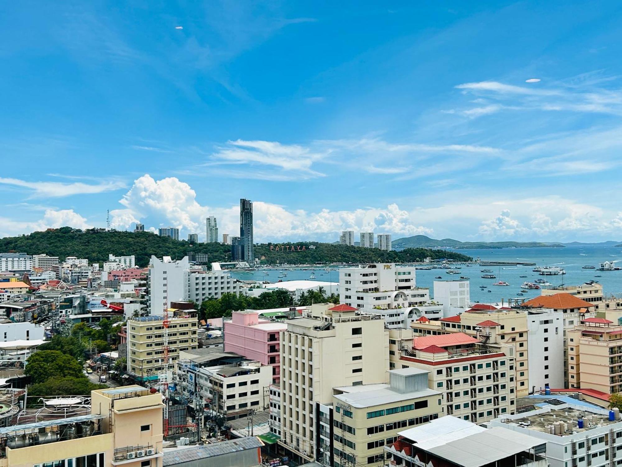 Edge Central Pattaya By Yoyo Eksteriør bilde